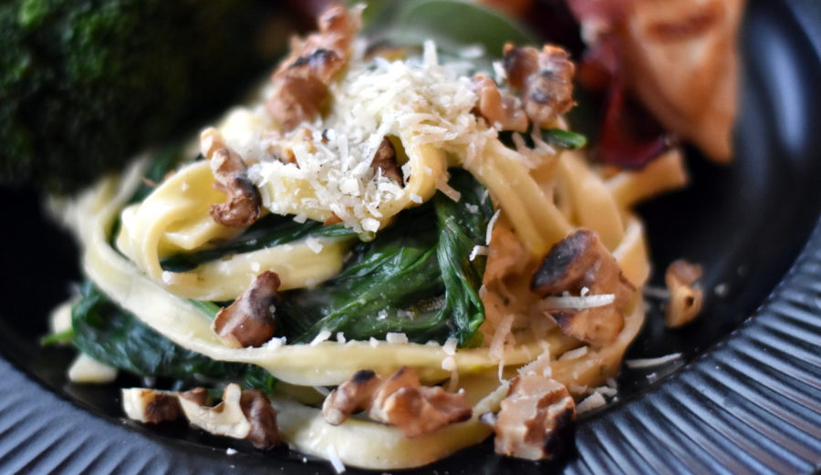 Salviepasta med spinat og valnødder2