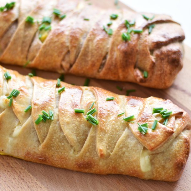 Flettet calzone med skinke og røræg