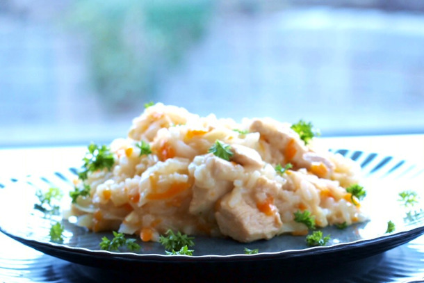 Rispilaf med kylling og spidskål