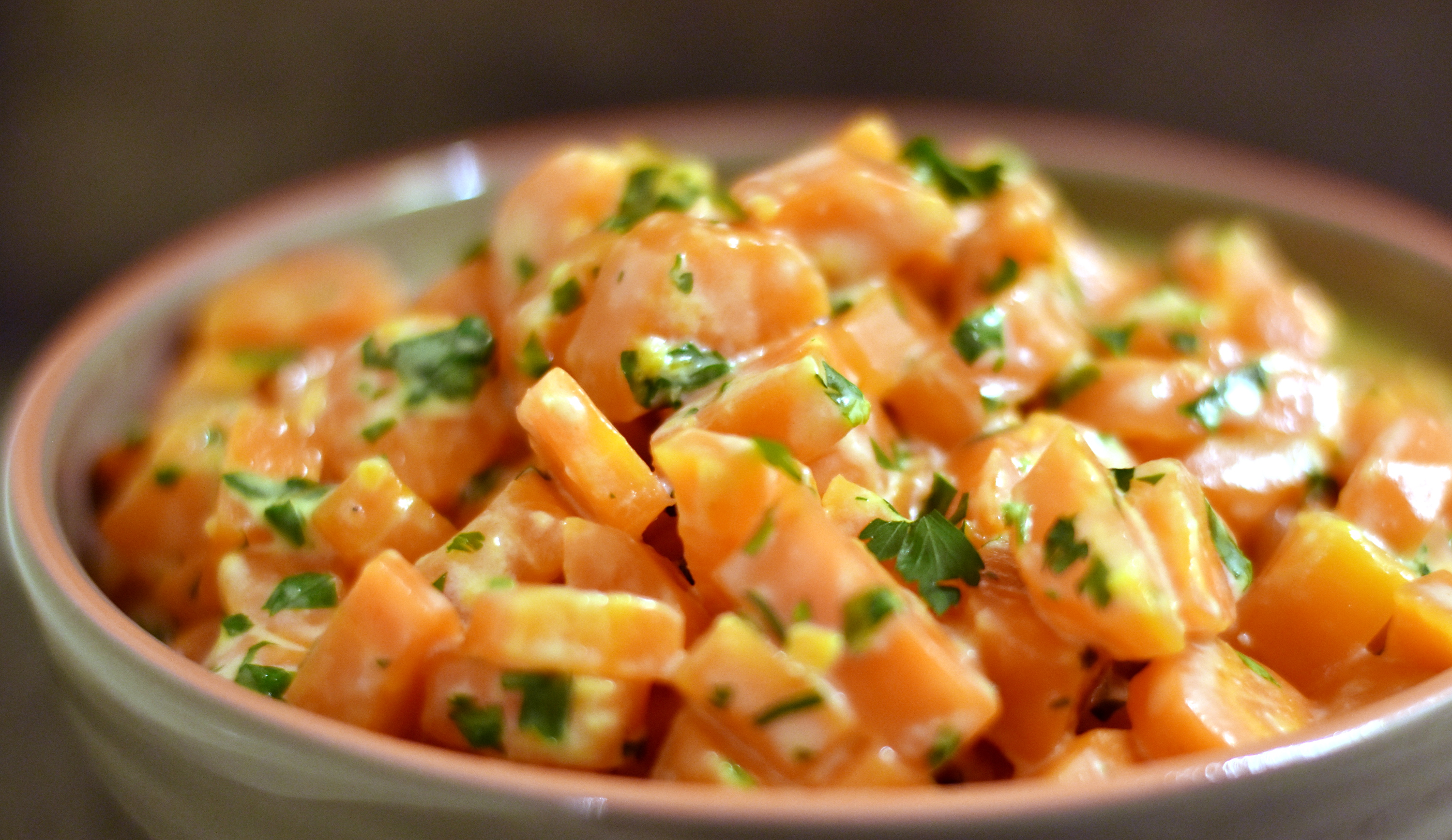 Flødekyssede gulerødder med et snert af ingefær er dejligt tilbehør