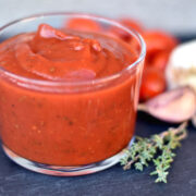 Tomatsauce til pizza og pasta