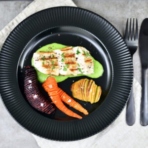 Kyllingebryst med hasselback variation og ærtesauce