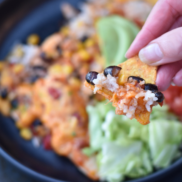 Mexikansk risfad med nachos
