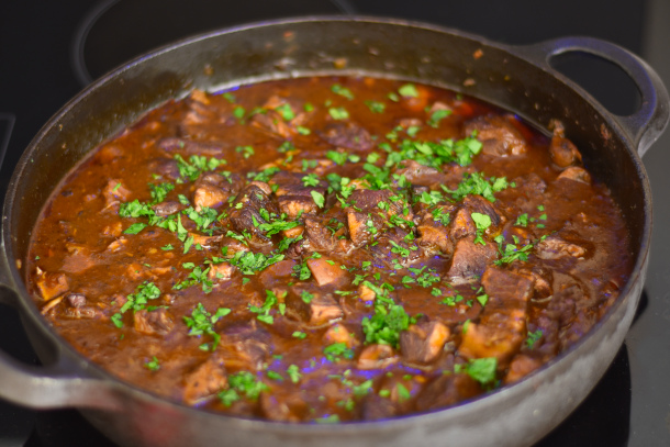 Nakkefilet i rødvinssauce