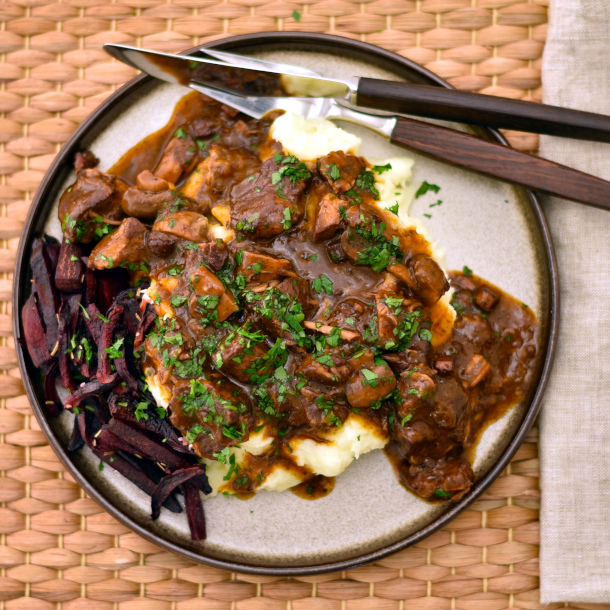 Nakkefilet i rødvinssauce