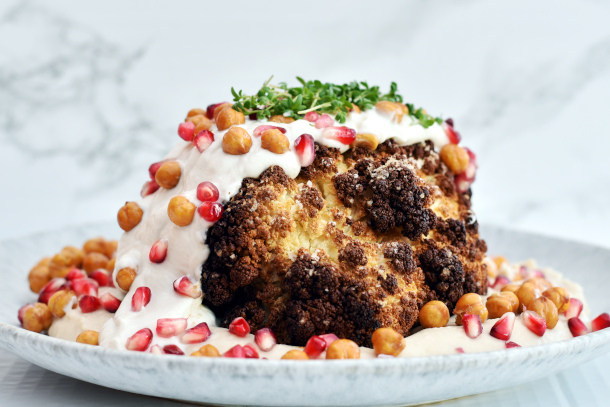 Bagt blomkål med bønnecreme